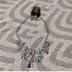 NWT Paparazzi Statement Necklace and earring set, silver & rhinestone